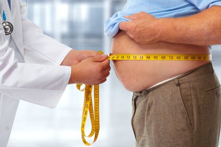 svorio metimo intervencijos nutukusiems vyresnio amžiaus žmonėms greitai deginti pilvo ir šlaunų riebalus